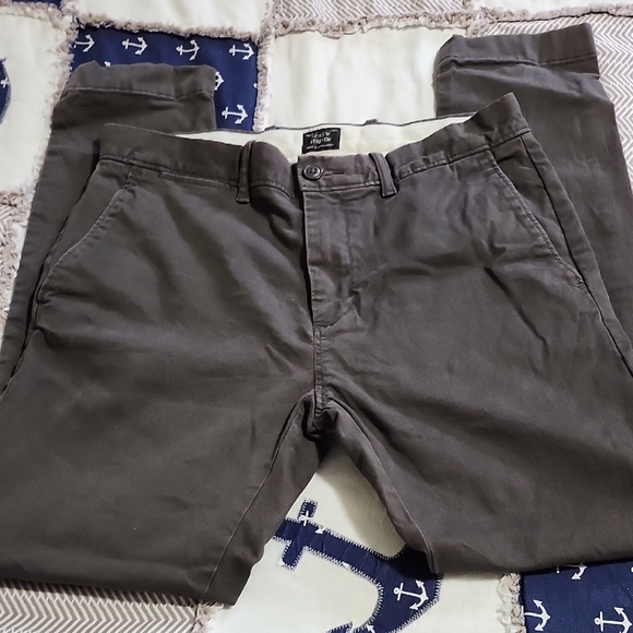 J. Crew Gray Chinos Classic Cotton Twill - Picture 1 of 6